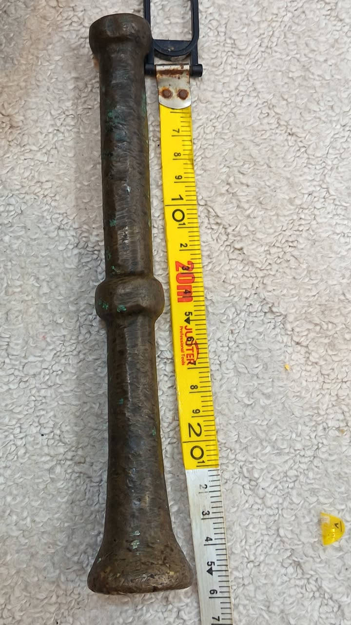 هاون قديم ثقيل كلش القياسات واضحه بالصور سعره ٦٠ الف


**إذا كنت صاحب هذا الإعلان وتريد حذفه لأي سبب، رجاءا أرسل رسالة إلى الدعم الفني**