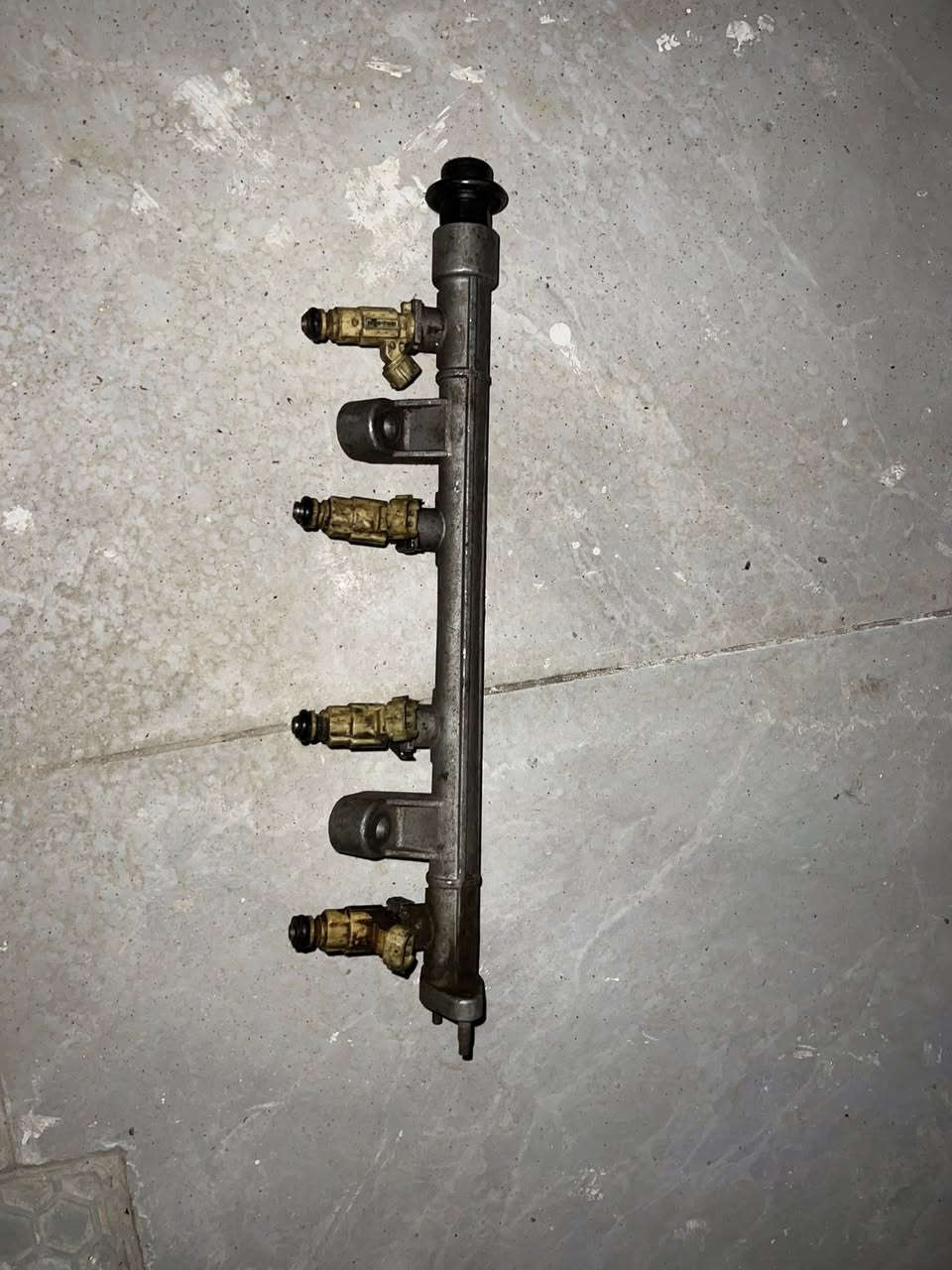 غراض سبورتج مستخدمه نضيفه للبيع ***********
