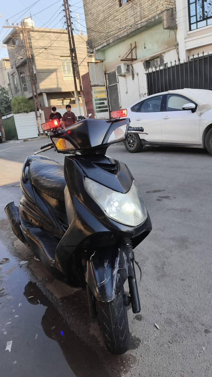 السلام عليكم دراجه سكنس فحل نوزل كهربائيات كلهة كامله شلعه ومعدل السعر 525 وفيها مجال للاستفسار ***********بي واتساب دراجه نضيفه للبيع أو مراوس
