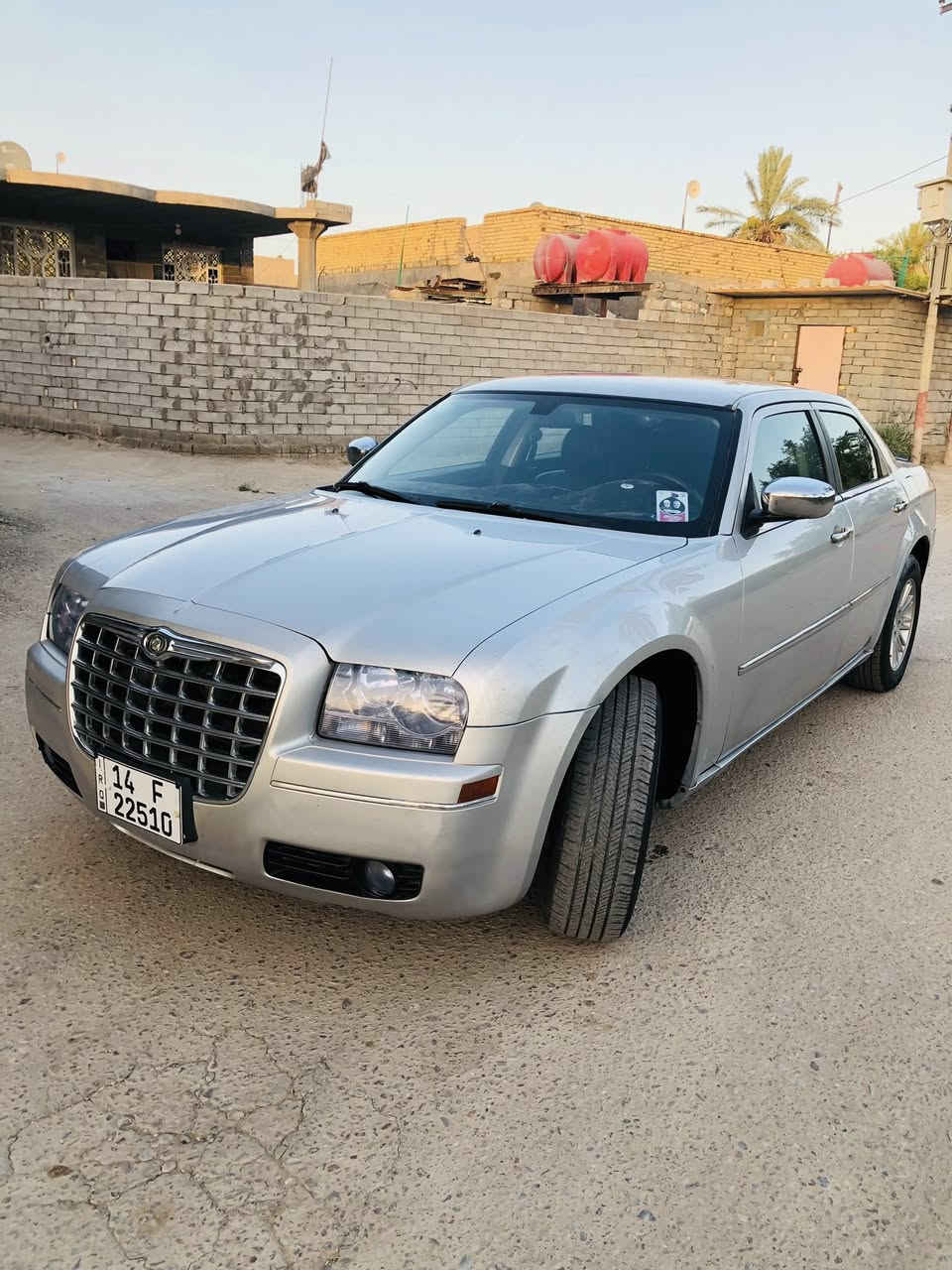 يا الله سلام عليكم اوباما 2010 اصل 3500كندي سياره رقم بصره نكليزي تحويل مباشر كفاله ضربه كص (بيه بارد وصبغ هلالات خلفيه) اربع جوكات اصل مكينه مامفتوح  كير اكسن تبريد ثلج قطعتين حداده تخم تاير  لايت عالي ناصي 
اي نقص مابيه ترايك وين ما يعجبك 
سعر ب120 وبيها مجال شراي بل خدمه
مكان لبصره لقرنه رقم ***********
