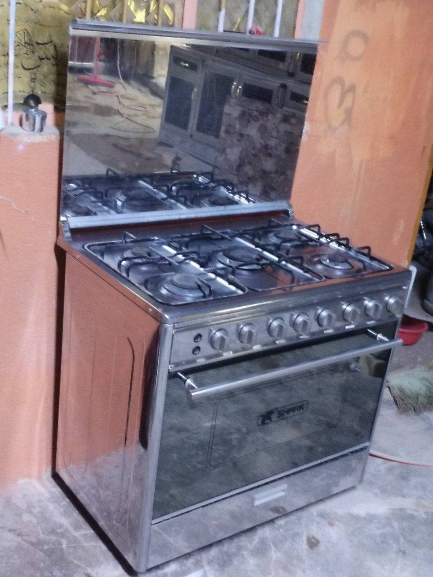 السلام عليكم طباخ ستيل خمس عيون نوع شارك شغال عالفحص مع الفرن السعر ١٨٥وبي مجال قليل للاستفسار خاص اوالاتصال على الارقام التالية ***********
*********** فلوجة قرية المختار
