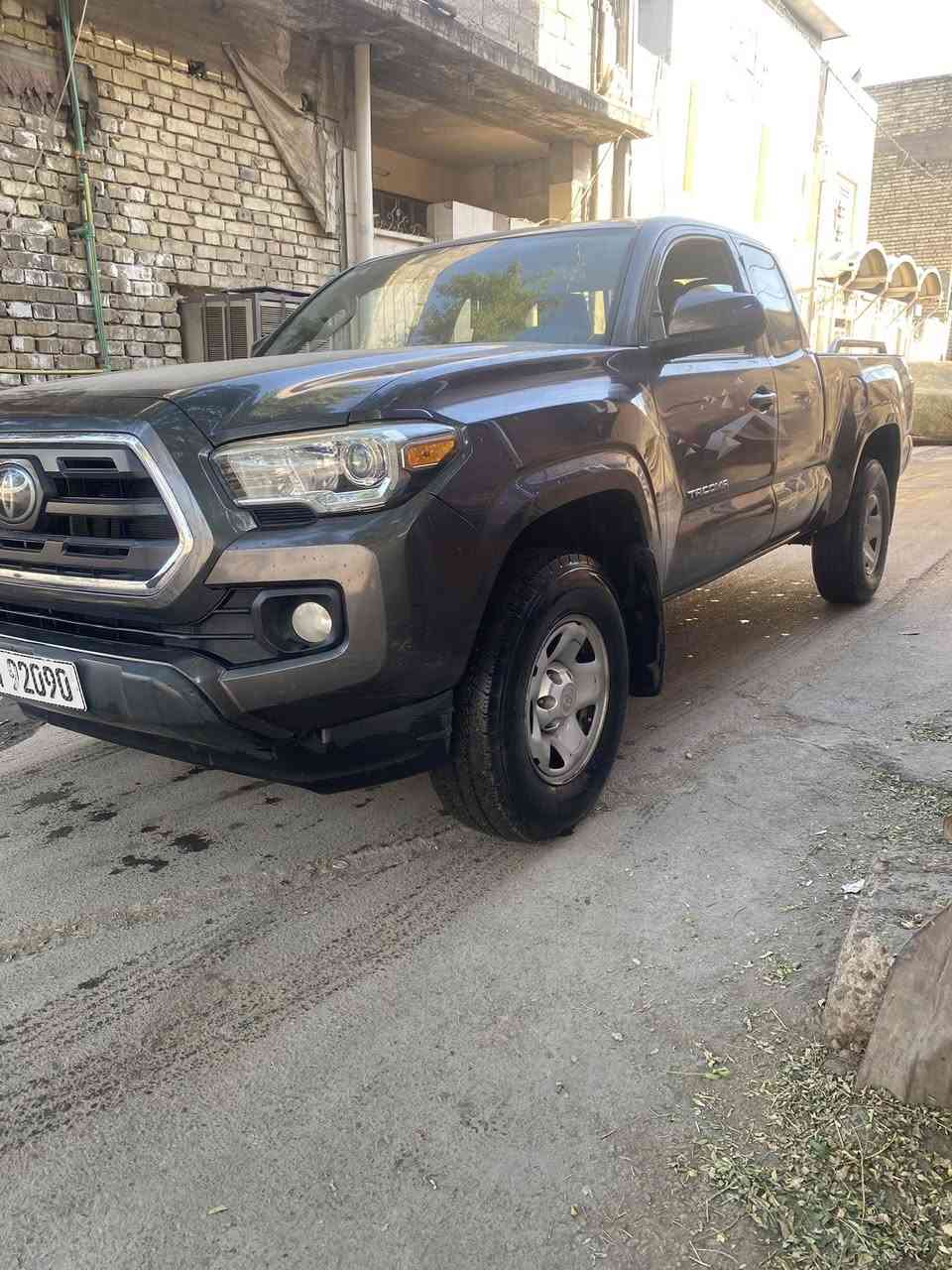 بيك اب تاكوما 

موديل 2018

أمريكيه 

الحادث كما موضح بالصور 

ماشيه 93 الف 

السعر 165وبيه مجال 

للاستفسار ***********
