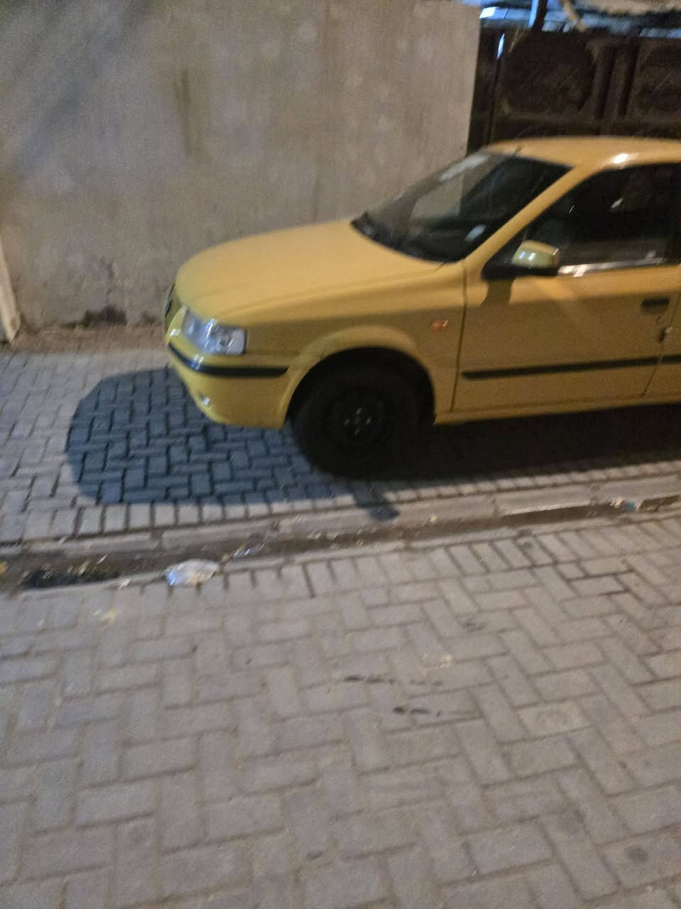 2011 مانقصه اي شي رقم بغداد موجوده بالبصرة شرط تحويل السعر ٣٢ بيه مجال للتواصل ***********
