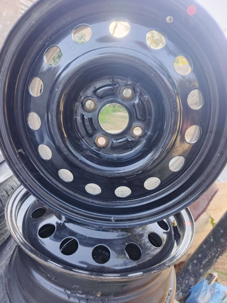 سلام وعليكم
تخم ويل 15 جان مشدود علا بيوايدي
100 مكان دوره ابدشير  ***********
