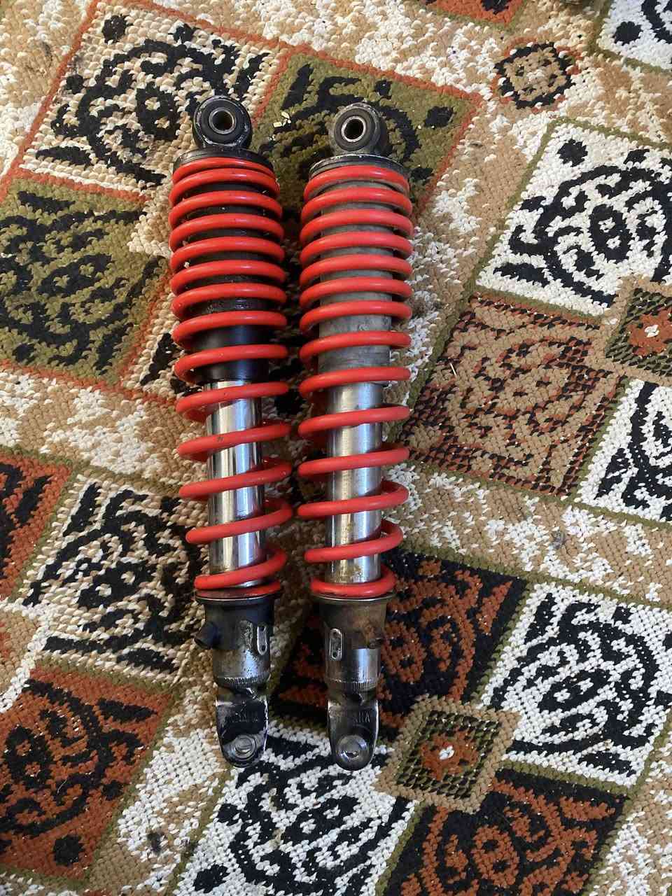 غراض سكنس للبيع كله اصلي ونضيف ابيع جوه السوك وعندي بعد هواي غراض مامصورهن
توصيل موجود 
رقمي *********** الشراي يتصل وبيه خير ويدلل
