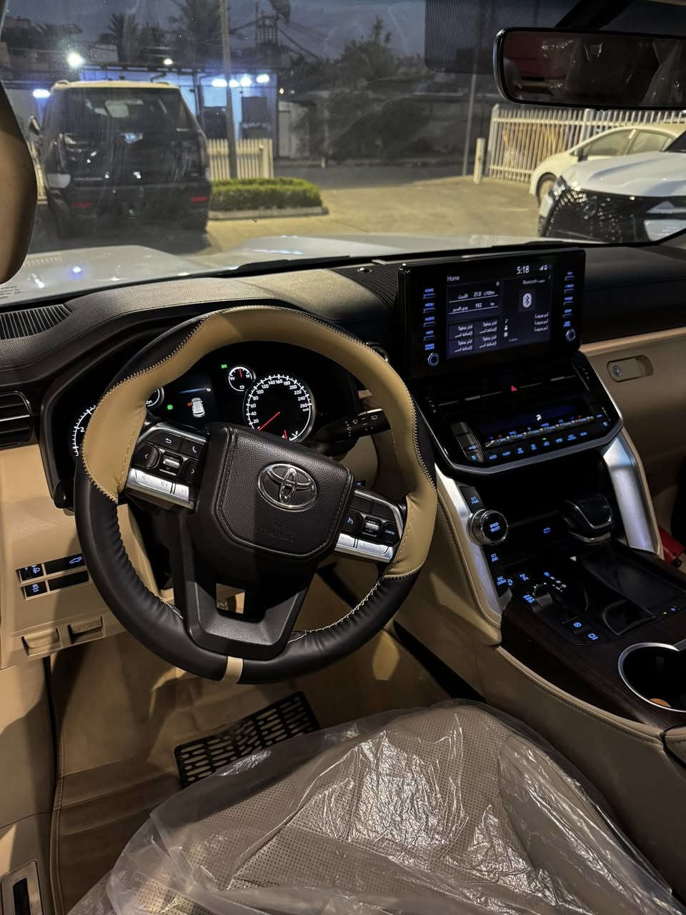 لاندكروز GXR ساز 
موديل ٢٠٢٢  
ماشية ٣٥ الف 
مكفولة   من الضرر والصبغ
السعر ٦٤٥٠٠$  
***********
