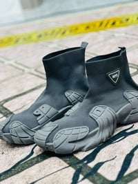 شلعه • احذية جديدة • توصيل