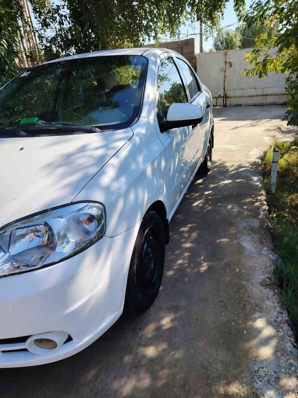 السلام عليكم للبيع أفيو 2011 خليجي استلام شركه عامه محرك مفتوح گير أوتوماتيك السياره جديده مال جناي خير من الله حداديه تبريد تخم تاير بالجيس بيه فقط المأشر عليهن بصور لاغير والباقي كفاله السعر 75 وبيه مجال قليل لشراي مكاني واسط العزيزية
للاستفسار أكثر

***********

***********
