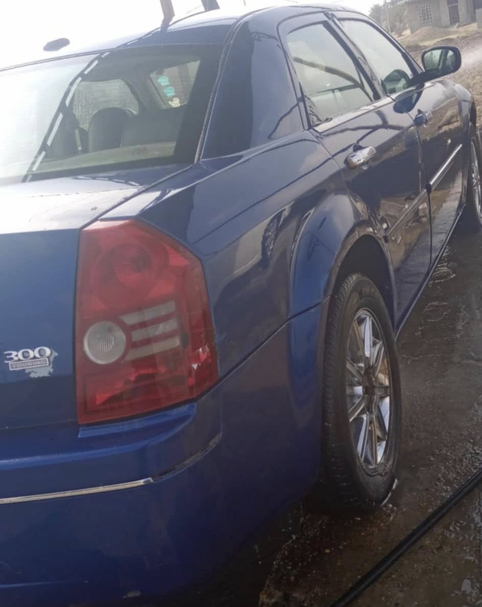 السلام عليكم
اوباما ادوات كص
موديل 2010
سياره جديده
كير مكينة 
حدادية
تخم تاير 
كهربائيات 
فتحة سقف
متؤمة بدون سنوية
سيارة فول للخير 
عنوان سياره 
صلاح الدين بلد 
ترهم مراوس بحديث 
اوباما جارجر او كوري 
***********
