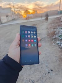 نوت 8 • شاشة فطر خفيف • بدون قلم