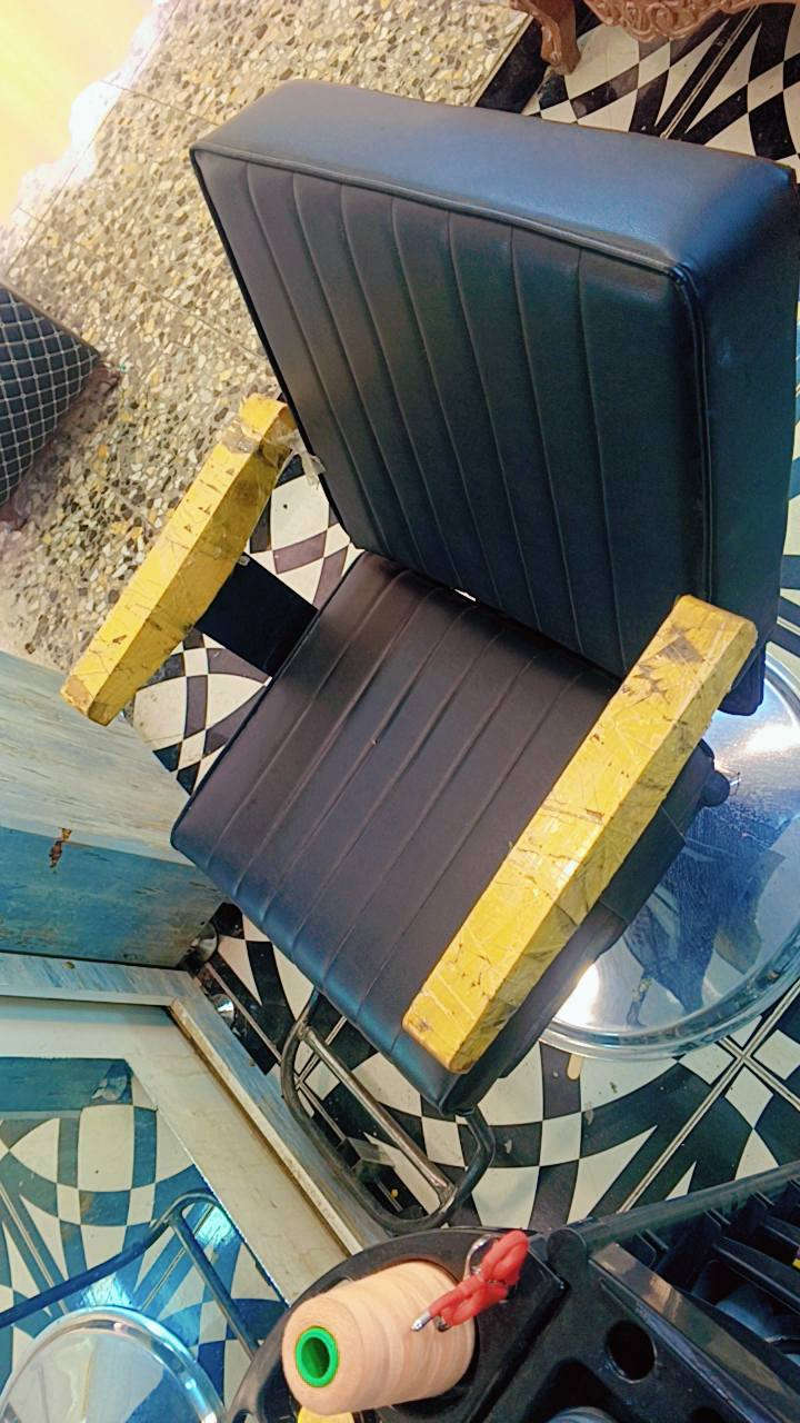 السلام عليكم بيع كل الغراض نظيفه كلش مثل ما موضحة بصورة مستعجلة ع بيعتهن


**إذا كنت صاحب هذا الإعلان وتريد حذفه لأي سبب، رجاءا أرسل رسالة إلى الدعم الفني**