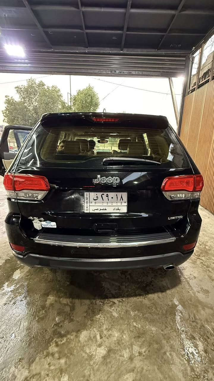 السلام عليكم 
جيب معلاية من ٢٠١٧ الى ٢٠١٩ فئة لمتد فول  ماشية ١٠٠ ميل رقم بغداد للبيع 
السعر ١٦٠ ورقة 
حادثها بنيد وجاملغ ومجولحات باقي السيارة مكفول والسيارة نظيفة جداً 
رادارات جانبية 
شاشة كبيرة 
تدفئة كشنات واستيرن 
اوتو ستوب 
رادار خلفي 
فتحة 
داخل عسلي 
وباقي مواصفات اللمتد 
 ***********
