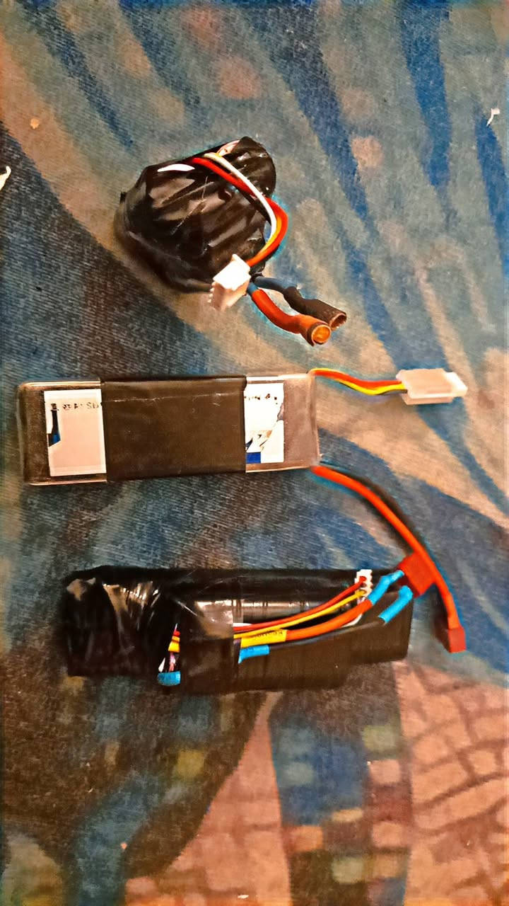 بطاريات درونات Fpv


**إذا كنت صاحب هذا الإعلان وتريد حذفه لأي سبب، رجاءا أرسل رسالة إلى الدعم الفني**