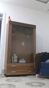 مكتبه • نضيفه حيل • بيها مجال