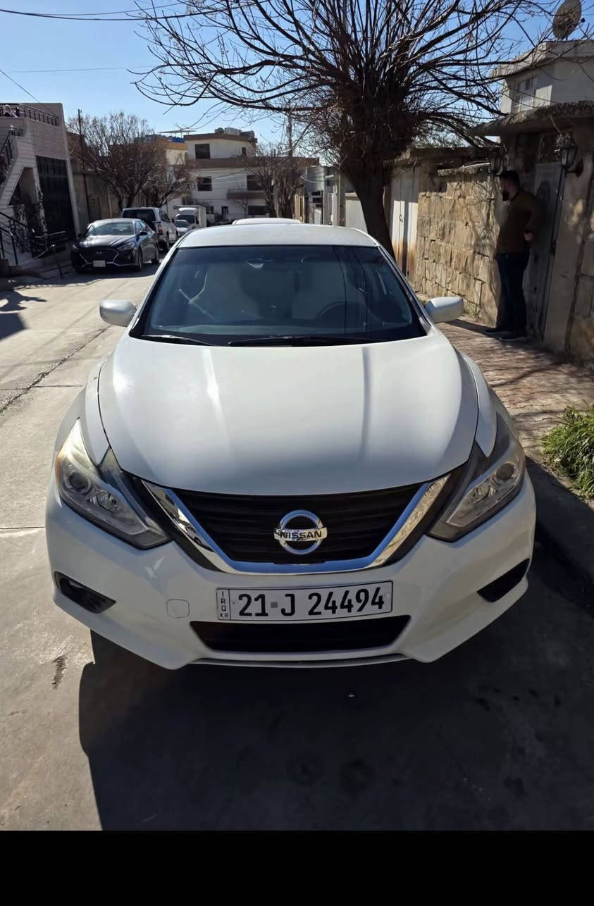 ئاڵتيما ی ٢٠١٧يه ک پارچه ى بؤبؤياخه ساره كه نمونه يه له جوانى زؤر پاك گێڕومە کين ش نە کرا وە تە وە  زؤر پاكه ***********
