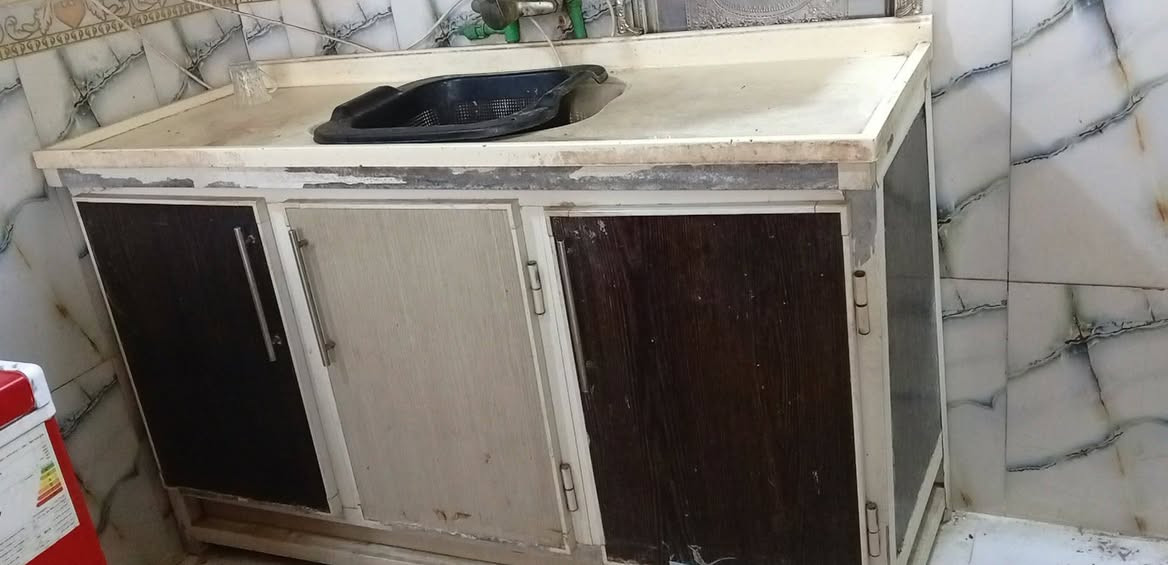 السلام عليكم كاونتر للبيع ***********
