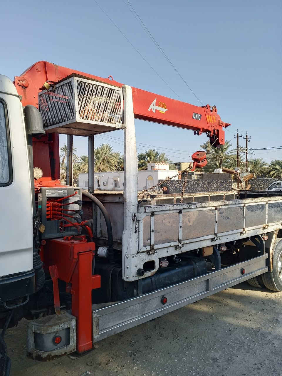 كرين البيع انكر أبو شفه مكينه شيطان فاكيوم بم كبير كرين حديث يوكان مخالف سياره جديده سنويه لوحات انكليزي بدي طول 6وربع + تبريد تدفئه شغال بلادي_2 فوسه مربع كرين اربعه اسلايت اربعه طن مكينه خير من الله تبريدها خير من الله بدي 5و75 _ رقم ***********
