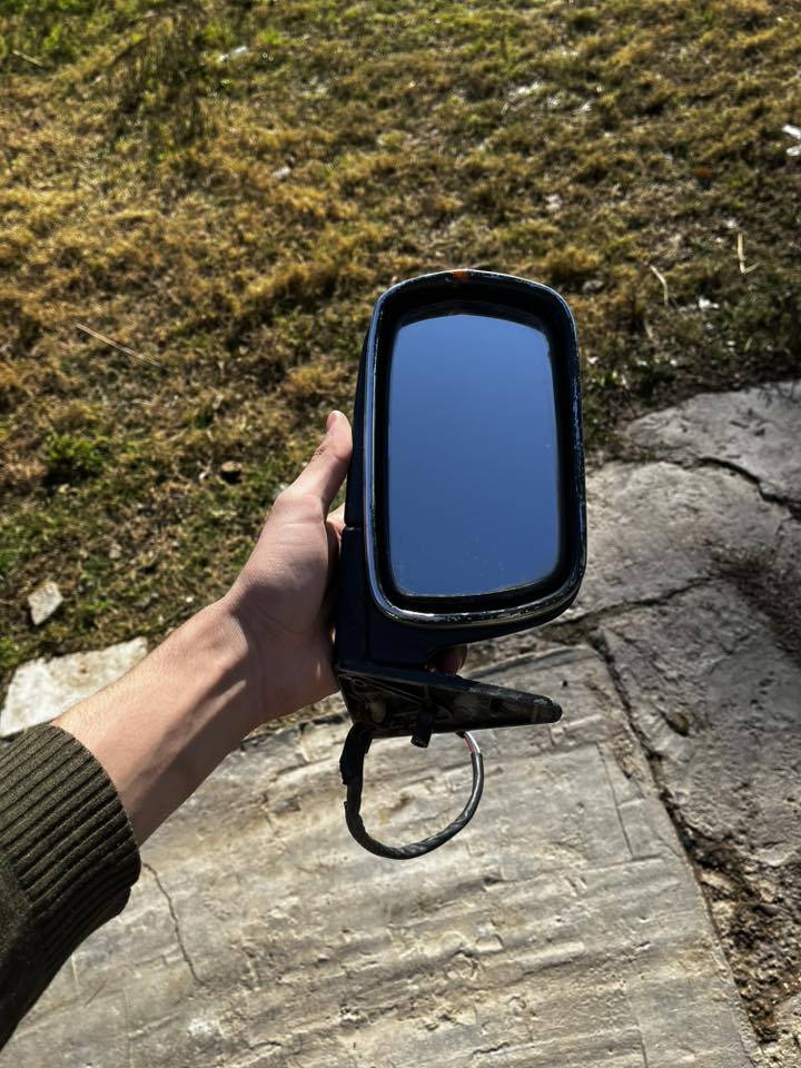 سلام عليكم زوج مري اصلي سيدان لوك عليهن ختم تويوتا كهرباءيات سعر قيم وخذ وهاذ رقمي ***********
