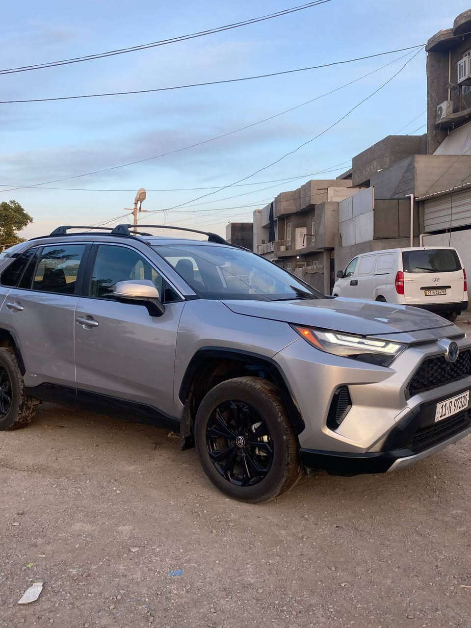 سلام عليكم RAV4 موديل 2024 فئه se ماشيه 10الف ميل بعده جديده  المواصفات رادر امامي رادار خلفي تحديد مسار تثبيت سرعه نقطه عمياء في المري ترحيب عند الاقتراب من السياره لايت زينون  ويل كروم لايت لد Led كشنات قماش خط ازرق مع الدبل السياره حادثه جامرلغ صفحه السائق وتعديل بارد في خشم الشاصي تعديل بسيط المحرك والكير مكفولات والسياره خير من الله للاستفسار والمعرفه سعر السياره رقم *********** مكان السياره ديالى بعقوبة شارع المحافضه
