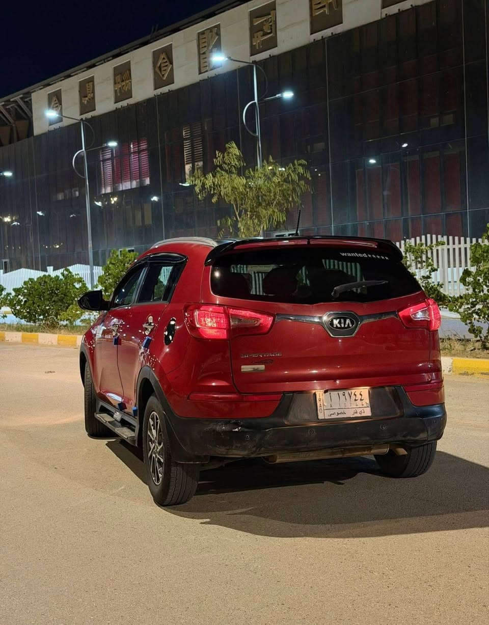 سبورتج 13 شكل ال15
وراد امريكي مبدل مكينه 2400 دوش 
تبريد منظومه جديده 
احتاج مراوس  فقط 
سعر 120$ 
جاملغ امامي مصبوغ فقط 
جاملغ خلفي مصبوغ فقط لغرض جراد 

بالعراق بنيد على وضعه  باقي. مثل ما بصوره 

تحتاج حدادية  فقط 
سياره جاهزه
***********
