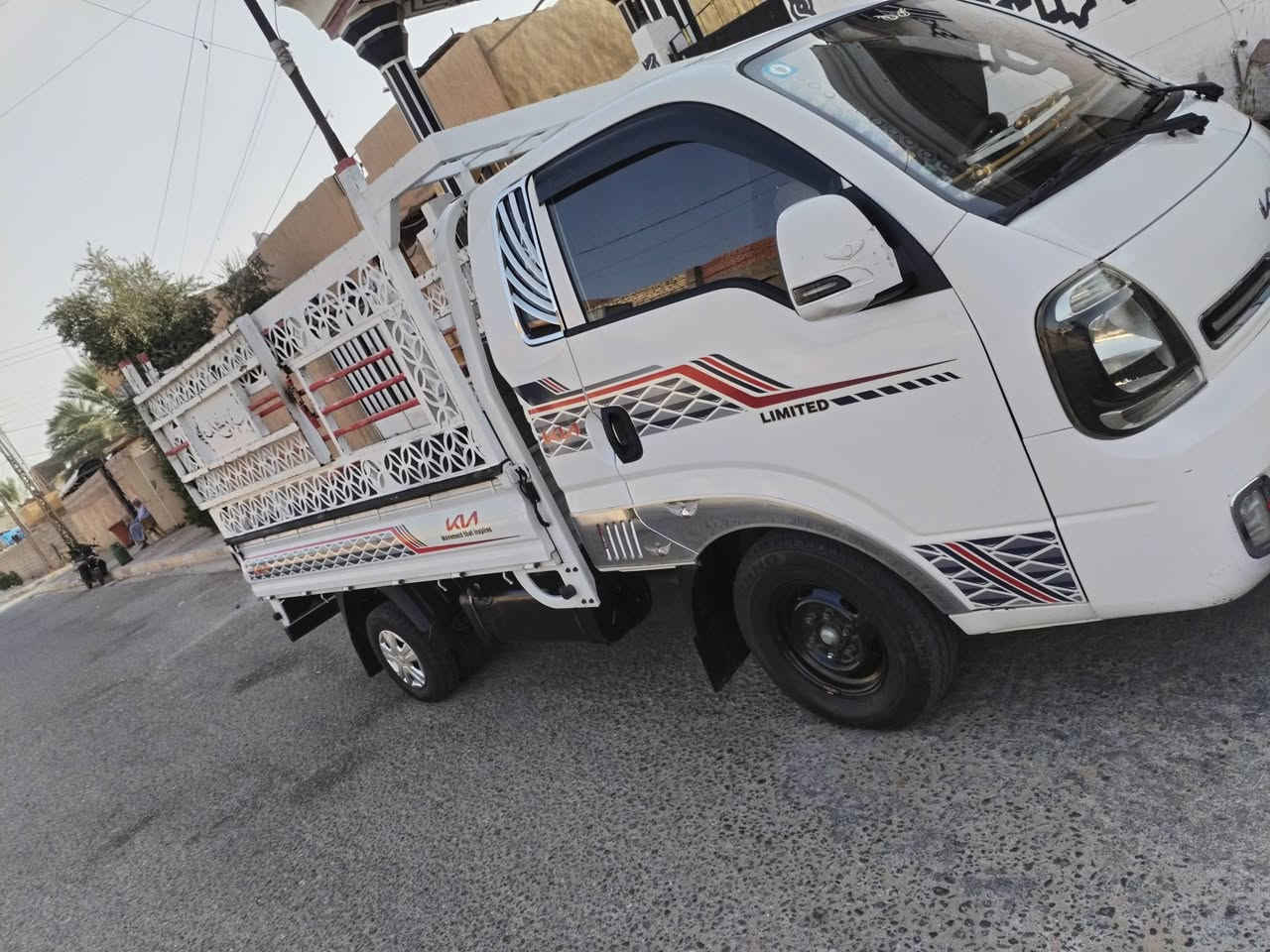 سلام عليكم اخوان كيا مديل ٢٢ شكل ل٢٣ محرك وكير وشاصي مكفول رقم بغداد انكليزي بسمي تحويل مباشر تبريد شغال مكان سياره الانبار ناحية كبيسه سعر ١٣٥ لستفسار ع رقم *********** ابو علي الهاشمي مكالف بلنشر
