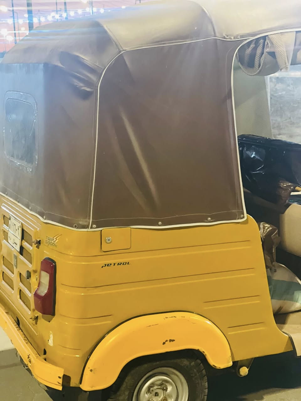 سلام عليكم اخوان تكتك البيع محرك مفتوح كشره شوف العين  2020 شهر 4  تكتك تخم تاير  مرقم  رقم  ***********
