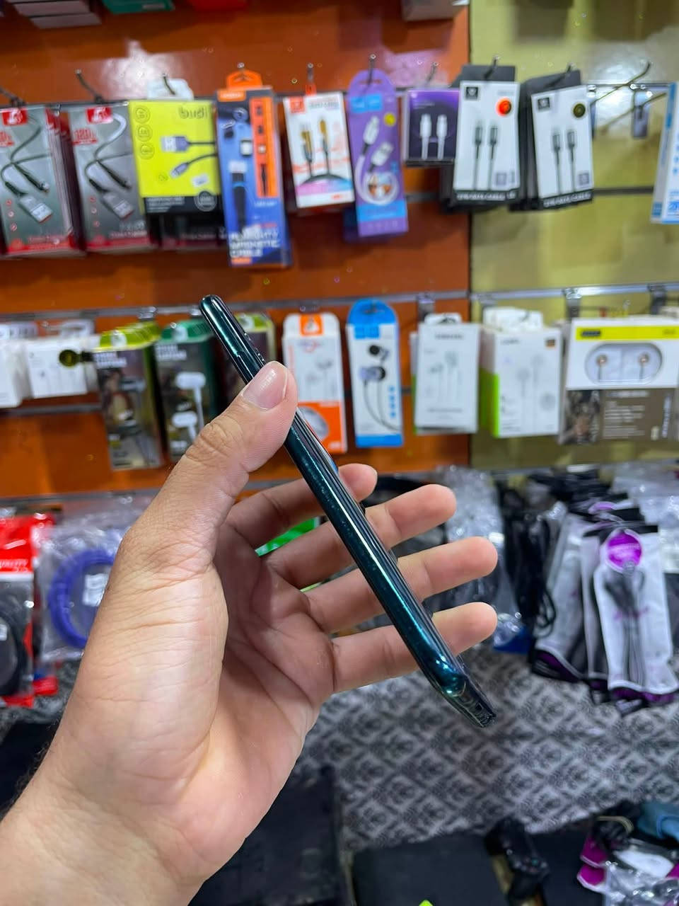 #مـستخدم 🟡 .

هـواوي  Y9 Prime 2019 .

قـطعة نـظيفة جداً ✔️ 

شـرط لا مـفتوح ولا مـصلح ✔️

الـذاكرة    128 GB ✔️

الــرام   4 GB ✔️

الـسعر 100 الف فقط ✔️

بـيع و شـراء جـميع الاجـهزه ✔️

مـتوفر الـبيع بـنظام الاقـساط و والـنقد ✔️

خـدمة توصـيل جمـيع مـحافظات الـعراق .
____________________________________
العنوان _هيت _حي العمال _محلات مركز آلشباب 

للأتصال _‏‪***********‬‏

