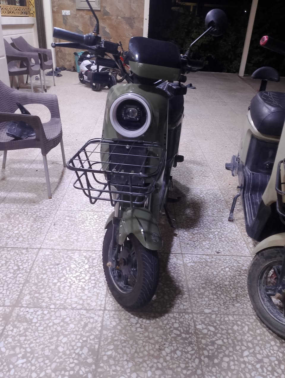 دراجه سجن أر 9 للبيع جاملغ خلفي مكسور واصبع بريك مكسور سعر 400 للتواصل راسلوني عل صفحه او اتصلوا عل رقم ***********
