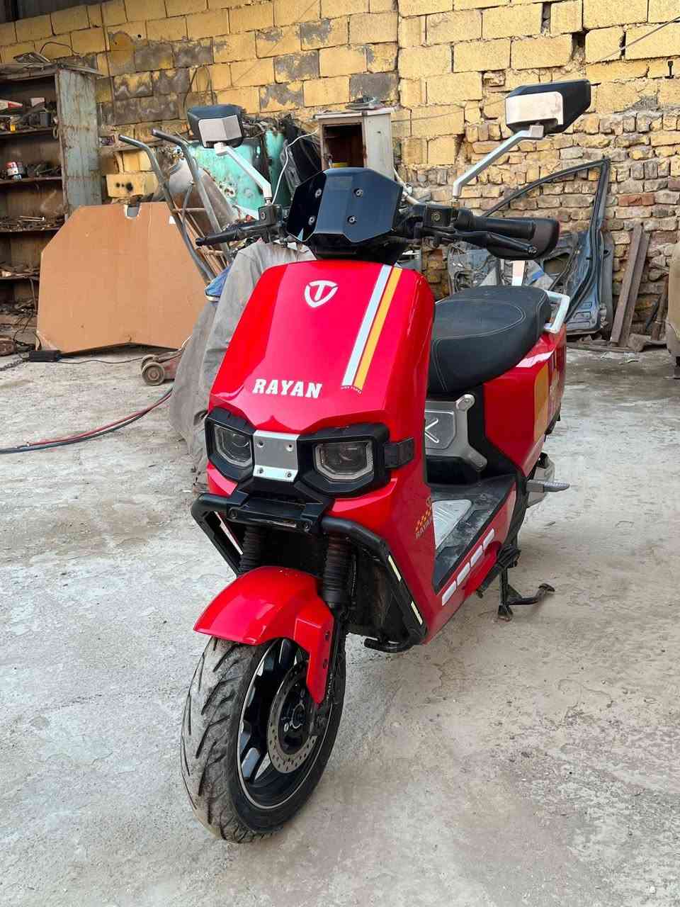 سلام عليكم للبيع ريان وحش الكون لون احمر جديده شخط مابيهه استعمال قليل 6بطاريات مصطره كلهه ع وضع الشركه ماشيه قليل السعر 875مكاني بغداد حي النصر استفسار ***********
