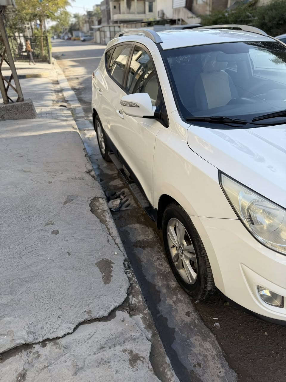 السلام عليكم للبيع توسان موديل 2013 رقم سليمانيه بسم عربي تحويل ثاني يوم مكفوله من الصبغ بيها حالوب سياره غير الحالوب كفاله عامه تخم تاير صدر كفاله كير مكينه  مكاني البياع شرطه الخامسه السعر. 125  وبيها مجال  هاتف ***********
