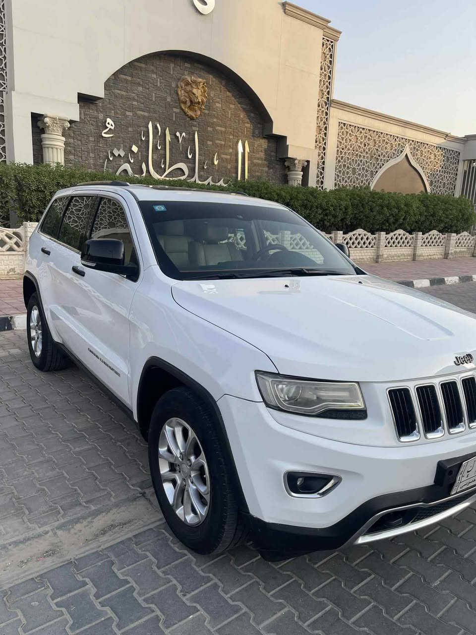 2014 —خليجي خليجي
جيب كراند شيروكي  لاريدو 

رقم بغداد  باسمي
دواخل بيجي  
مري شفط 
وحساسات  
فتحة 
كشنات كهربائية
وباقي الموصفات المعروفه
 فور ويل  ملغي
سونار مرفق  بلمنشور 
السعر ٢٠٥ وبي مجال بسيط 
مكان السياره نجف


**إذا كنت صاحب هذا الإعلان وتريد حذفه لأي سبب، رجاءا أرسل رسالة إلى الدعم الفني**