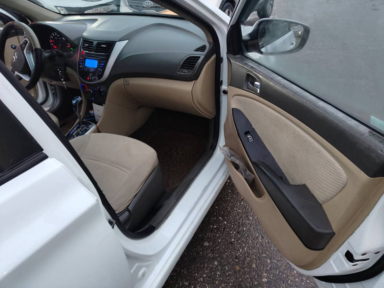 السلام عليكم اكسنت11 للبيع محرك كير تبريد كله شرط سياره ماتصرف عليها أي شي بيها صبغ دوسات وبيها ملاحضات بارد سعر 108 وبيها مجال شراي اتصل وتدلل مارد خاص ***********
***********
