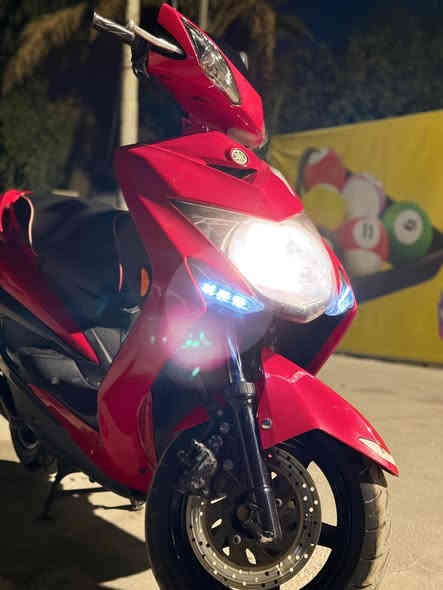 للبيع مكفوله من كلشي هذا رقم صاحب الدراجه سكنز لد مال رميه برغي مامفتوح بي ***********
