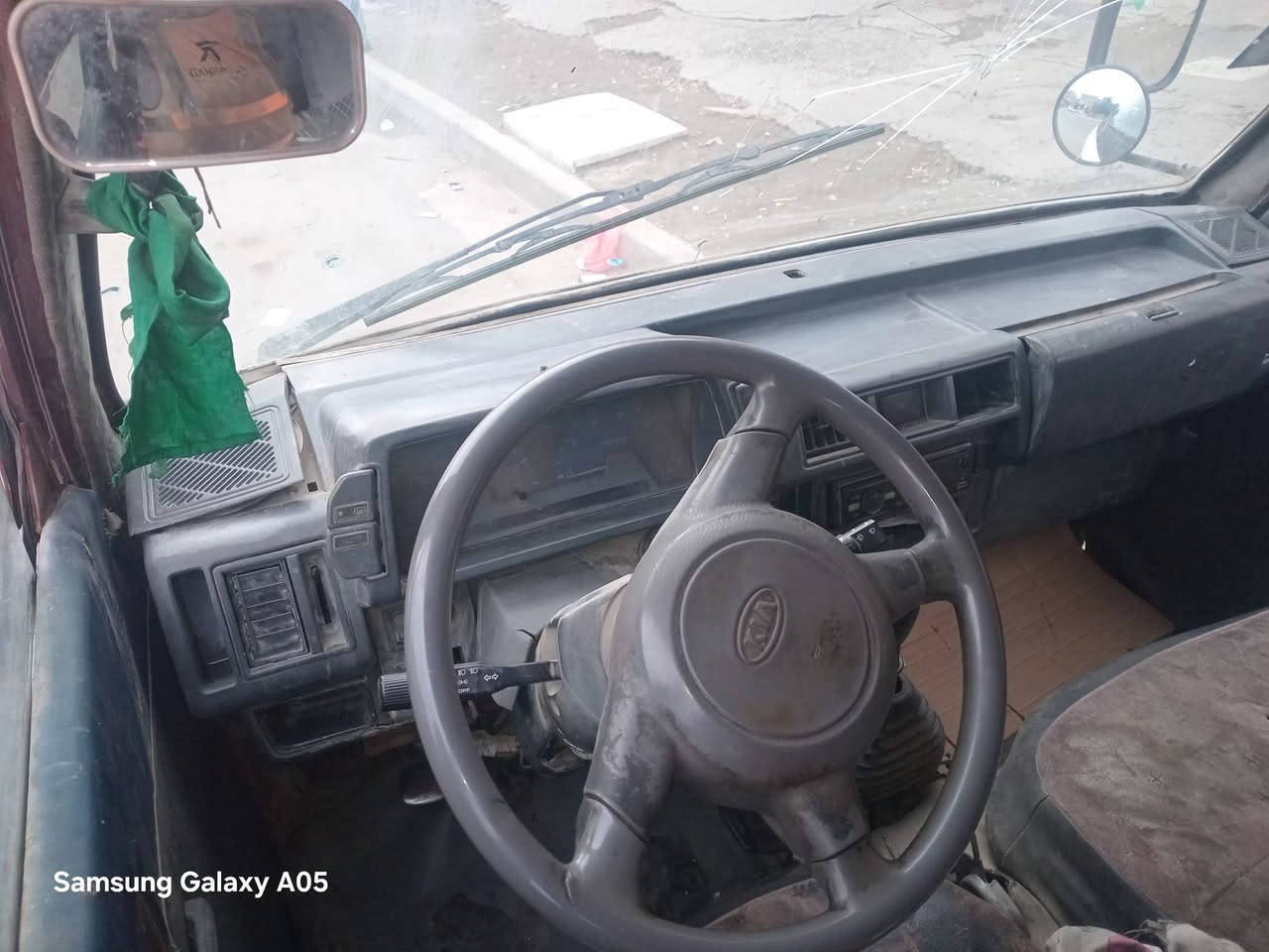 سياره اسيا موديل 97 مشروع وطني شرط التحويل مجدده الحد 2030 رقم انجليزي المكينه بيها خيط بخار  الكير اكسن مقفولات السعر 50 وبيها مجال والشراي يتصل عنواني بغداد زعفرانيه شارع المعهد مقابيل مرطبات فستقه وهذا رقم تلفوني***********
