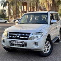 السلام وعليكم   باجيرو 2014 GLS فول ((عدا الدمام فقط)) سيارة نظيفة است...