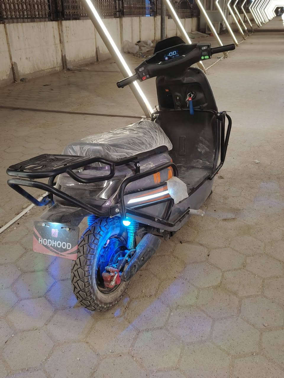 ماتركس مضلع للبيع 
لون رصاصي
مواصفات
6 باتري 
ملف 2500
سرعه 80 حقيقي
تمشيك بلشحنه الوحده 80 كيلو
شاشه ذكيه تقرأ الاعطال
بريكات دسكات
بيه حساسات
العنوان نجف حي المعلمين
سعر 700وبيه مجال قليل
للتواصل خاص


**إذا كنت صاحب هذا الإعلان وتريد حذفه لأي سبب، رجاءا أرسل رسالة إلى الدعم الفني**