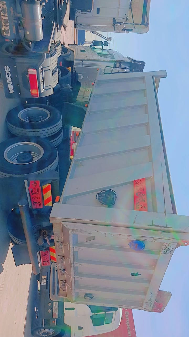 سكانيه للبيع عكرب بلادي بدي اعماره  تخم تاير مكفوله كفاله عامه ٢٠٠٧ مديلهه مامعلايه ***********
