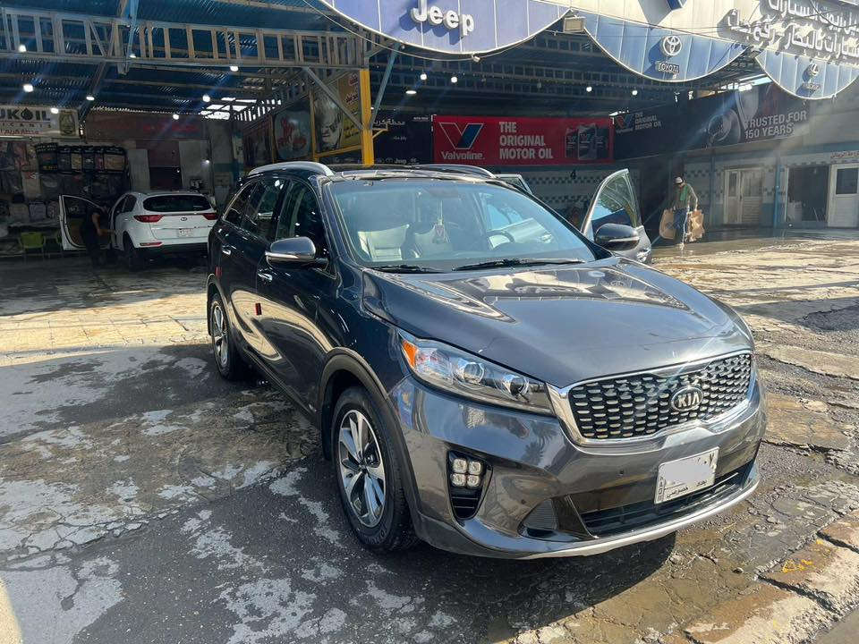 السلام عليكم
سورينتو٢٠١٩ وارد كندي كلين بدون صبغ بدون بارد
٧ راكب EX ومواصفاتها معروفة ووجود مواصفات إضافية 
حساسات امامية خلفية
رادار ونقطة عمياء
تبريد ٣ قطع
إشارة بالمري
٤ أنظمة قيادة
كراسي الأمامية كهرباء
تدفئة الكراسي الأمامية 
تدفئة الستيرن
شحن وايرليس
كشنات جلد طبيعي
صندوق كهربائي
أوتوماتيك فور ويل درايف
مأخذ كهرباء عدد ٢ (١١٥ فولت)
شاشة كبيرة
فتحة سقف بنوراما
محرك ٣٣٠٠ 
إدامة كاملة للمكينة
السيارة ماشية 88.700 كيلو قابل للزيادة
للاستفسار ***********
