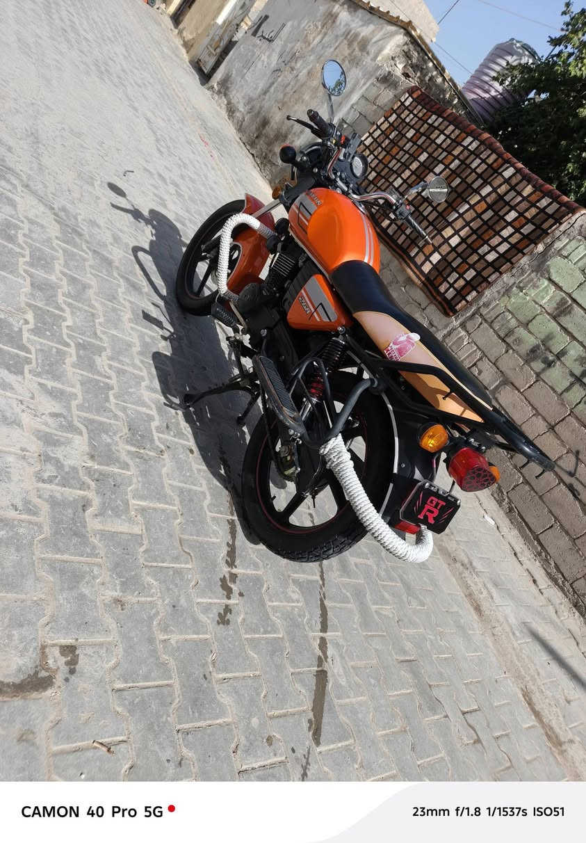 السلام عليكم دراجة للبيع دايون نفخ  مديل 22جديده كهربائية شغاله نكره سلف جاهزه من كلشي مكان كربلاء طويريج رقم الهاتف ***********...***********
