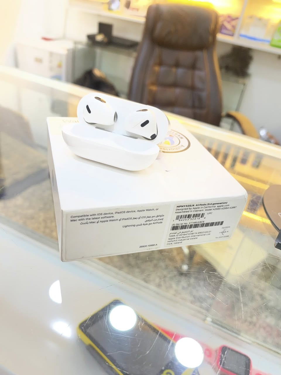 سلام عليكم سماعة ايربود جيل 3 اصدار الجديد بعدهي بل ضمان صوت فول مخابرة فول كلشي مابيهة السعر 125 الف مكاني بغداد الحسينية رقم ***********
توصيل موجود
