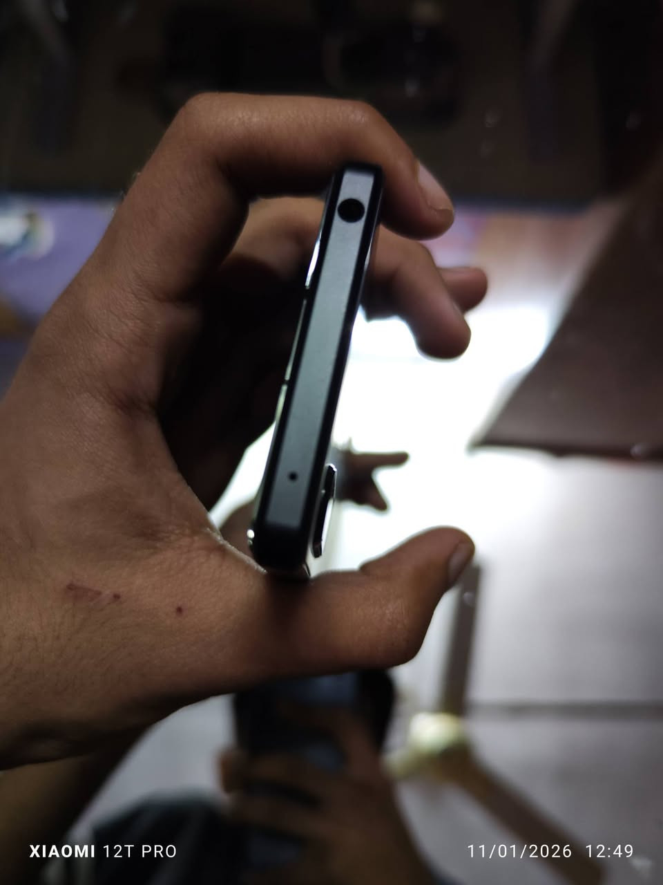 العنوان: Sony Xperia 5 IV للبيع (لأصحاب الخبرة أو التصليح)

عرض لعشاق السوني

عندي جهاز Sony Xperia 5 Mark 4، الجهاز غني عن التعريف بمواصفاته وكاميراته الخرافية.

​تفاصيل الحالة:

​الجهاز نظيف جداً من ناحية البودي والإطار.

​المشكلة: الشاشة طفت (لم تعد تعمل)، والجهاز معروض للبيع بحالته الراهنة (كسكراب أو للتصليح).

​بقية الأجزاء (الكاميرات، البطارية، المذربورد) كلها سليمة وشغالة 100%.

​فرصة ممتازة للي عنده شاشة أو يريد يستفاد من القطع الأصلية للجهاز.

​المكان: البصرة - أبو الخصيب - الحي العسكري - قرب سنتر عبدالله.
للتواصل والاستفسار: ***********
​#Sony #Xperia5IV #البصرة #أبو_الخصيب #هواتف_للبيع
