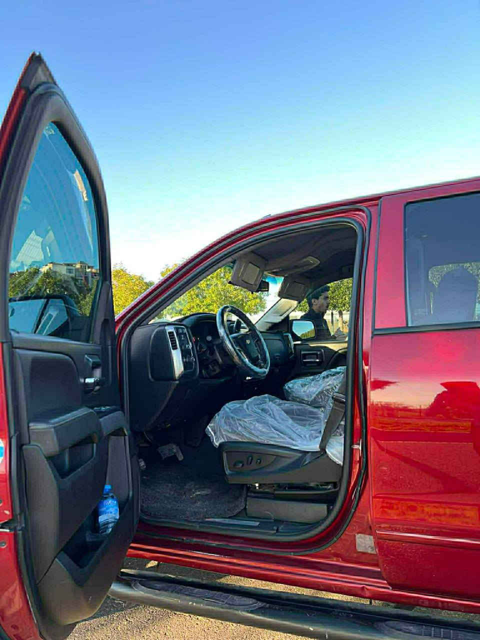 سلام عليكم سلفادور مديل 2019 للبيع أو مراوس سياره حيل نضيفه مكينه كير كفاله مكينه 5300V8 لمرغوب مكان بغداد رقم سليمانيه لجديد هزه جديده عليها هواي اضافات وياله تخم تاير ترفيع 6انج بلادي فئه Lt سعر 190وبيها مجال رقمي ***********
