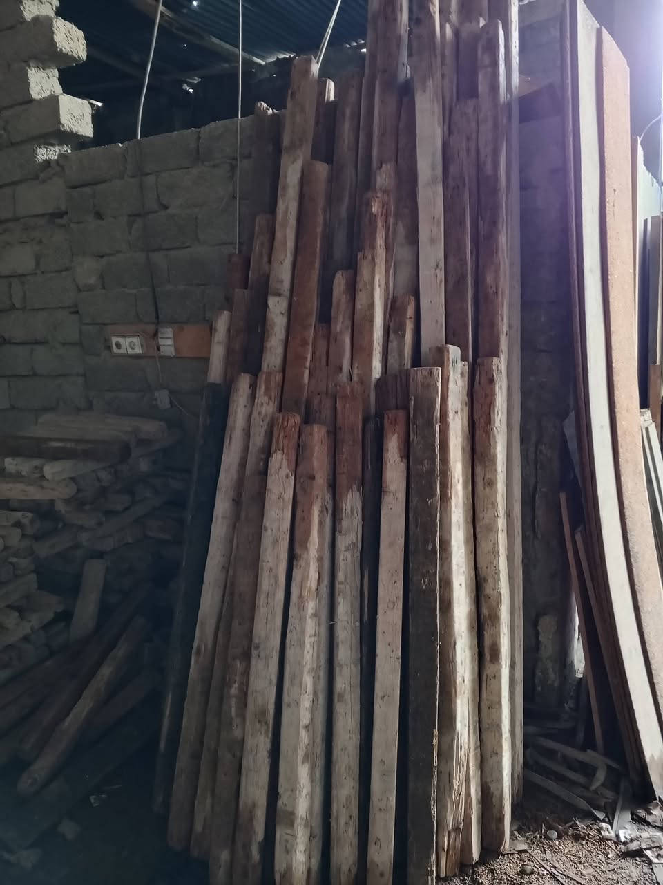 لوح 4 متر مامصبوب ولا صبه فقط منفط تارس سعر المكعب 450
لوح 4 متر مستعمل سعر المكعب 375 الف
لوح 3 متر سعر المكعب 350
جسر 3 متر سعر المكعب 375
عصايب من 50 إلى 1 سعر المكعب 275
عصايب من 150 الى250 سعر المكعب 300
لوح مقاصير من1 الى2مترونص سعر المكعب 275
***********
‏‪***********‬‏
الموصل الكرامة قرب المشاتل خلف مشتل الريحان
