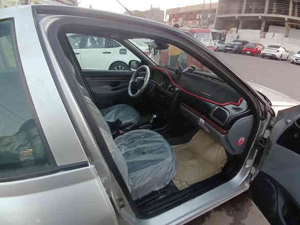 بيجو ٤٠٦  2001 مكينه 2000 كير اوتماتيك تبريد شغال تخم تاير جديد باتري جديد جام كهرباء برده بلادي كهربائيات كلها شغاله رقم انكليزي جديد شررط التحويل السعر ٣٧  ملاحظه الكير النمره ال٣ يوصل الرون لل٣ يله تبدل العنوان بغداد البياع الشرطه الخامسة ***********
