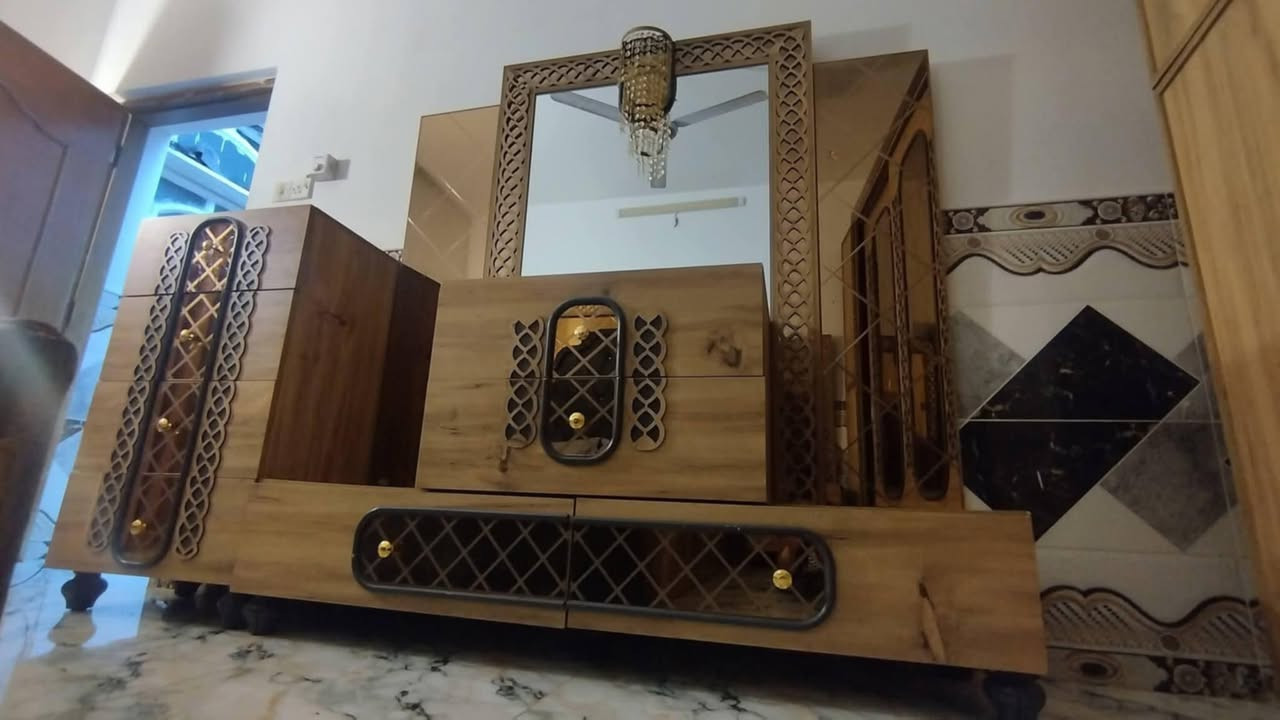 ‏‪، غرفه تركيه للبيع السعر 650 وبيها مجال سهله للبيع على رقم التليفون ‏‪0773 429 1765
