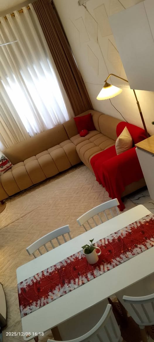 #الجميع سلام عليكم كورنر خمس امتار للبيع فقط كوشات2بي وغطوه هديه  السعر 550وبي مجال بعده جديد وطبله سعره65وبيها مجال بسيط


**إذا كنت صاحب هذا الإعلان وتريد حذفه لأي سبب، رجاءا أرسل رسالة إلى الدعم الفني**