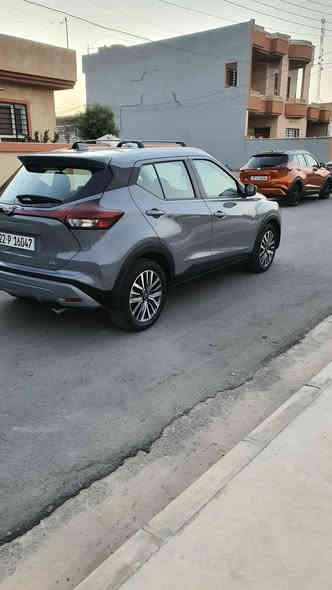 نيسان كيكس  2023 SV لون سمنتي مميز 🔥
السعر/160 💲  / السيارة جديده  1/1
الضرر خفيف واحد قطعه صبخ باب سايق مبدل فقط  جاملخ بلادي مع دعاميه (بدون ارباك ) بدون دواخل بشرط الفحص الحادث مرفق مع الصور/ 
ماشي 36 الف ميل
رقم شاصي/3N1CP5CV1PL474150
مواصفات SV
بصمه/تشغيل عن بعد/
بصمة ابواب/تبريد ثلج ❄️❄️❄️❄️
بريك بصمة / علامة نيسان ضوئي عند فتح الباب
رادار أمامي وخلفي حساسات خلفي 
مانع تصادم/ تحديد سرعه/ حساسات مرايه جانبي 
شاشه كبيره بعد بيها مواصفات ال ....
ملاحظه / تخم تايرات جديد 2025 السياره مابيها ربع دينارمصرف
موبايل واتساب/ ***********
السيارة مرقم وجاهزه الحمدانية
