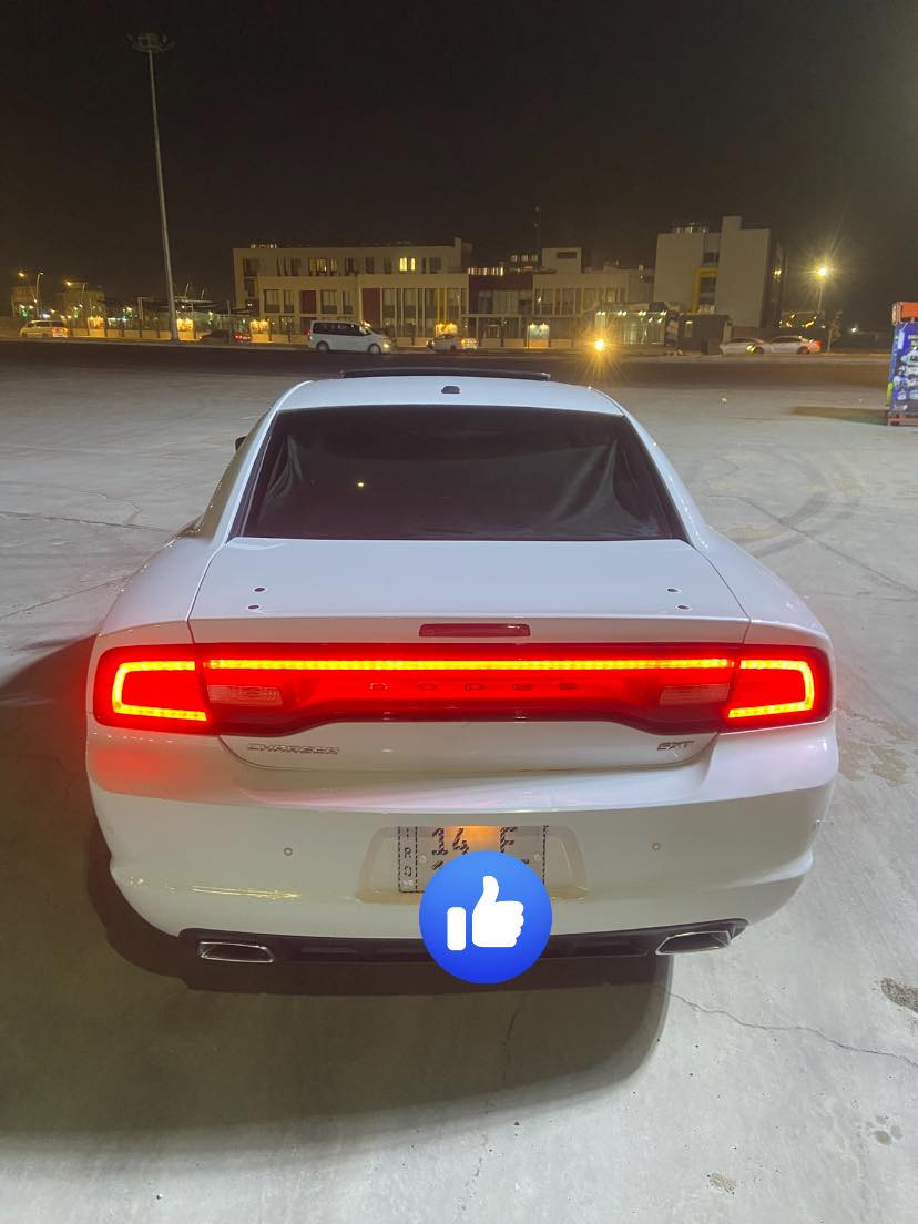 سلام عليكم ورحمة الله وبركاته دوج جارجر كنديه كلين2014 ابيضّ صدفي وين يلي يدور جديد SXTكفاله عامه فول 3600موصفات 1/1كير طياره شاشه جبيره حساسات فتحه بعد هواي موصفات داخل عسلي جلد ويل خليجي بلاد تخم تاير جديد  رقم بصرة دولي سنويه ل2029 مكانه بصرة مكلف بلنشر ***********
