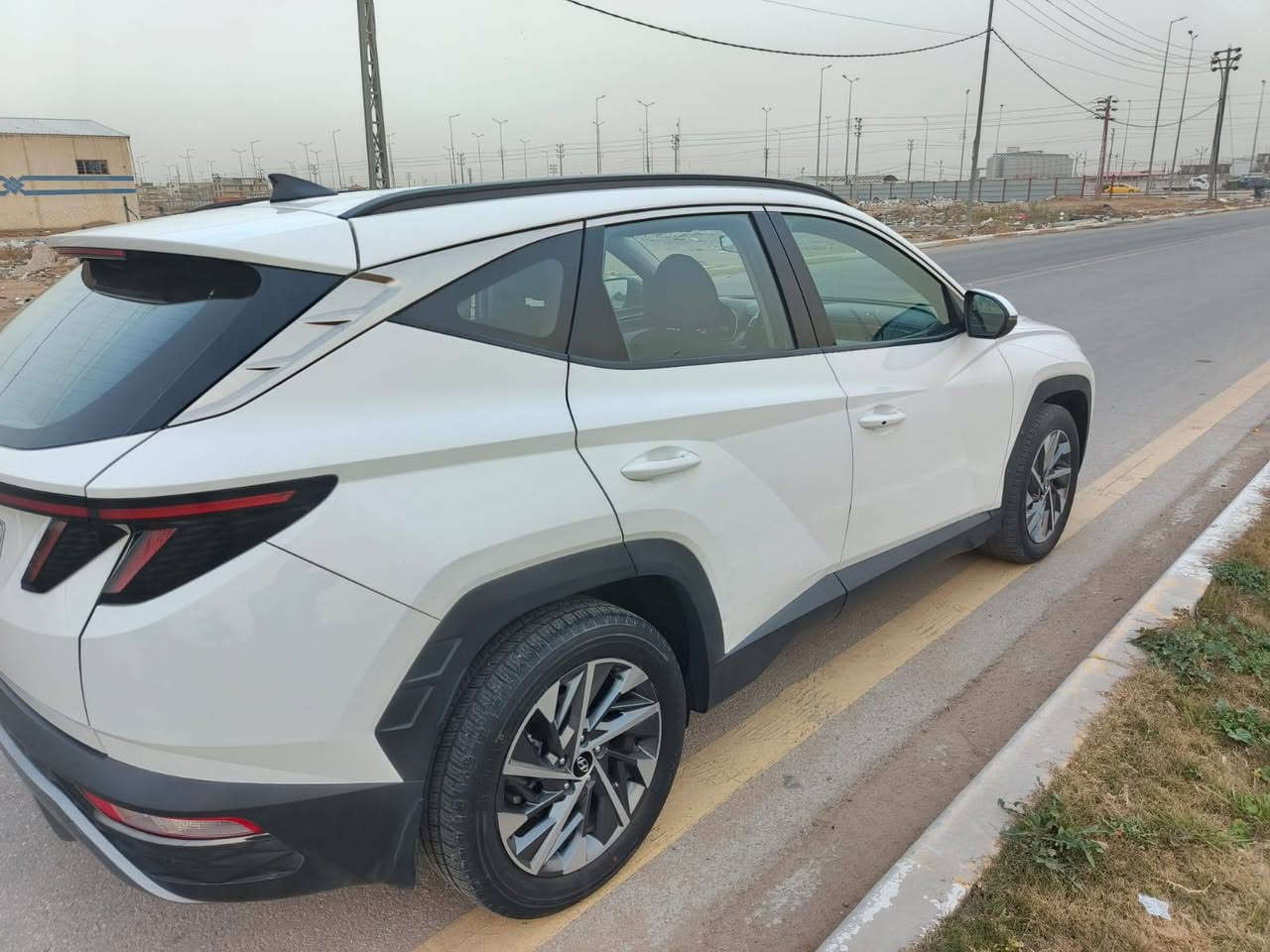 يا الله السلام عليكم 
سيارة  توسان خليجي موديل 2022فول موصفات واحد على واحد حساسات كامرة جبيرة تحكم جهتين شاشه كبيرة  دورة  بردة خلفية ابلاد السيارة جديدة كفالة عامة من كلشي كير مكينة حدادية تبريد كشنات كهربائي جهتين مري شفط السيارة جديدة لاصبغ ولاضربة ولا تبديل تحويل ثاني يوم 
العنوان كربلاء
 السعر208  
رقم الهاتف، ***********
