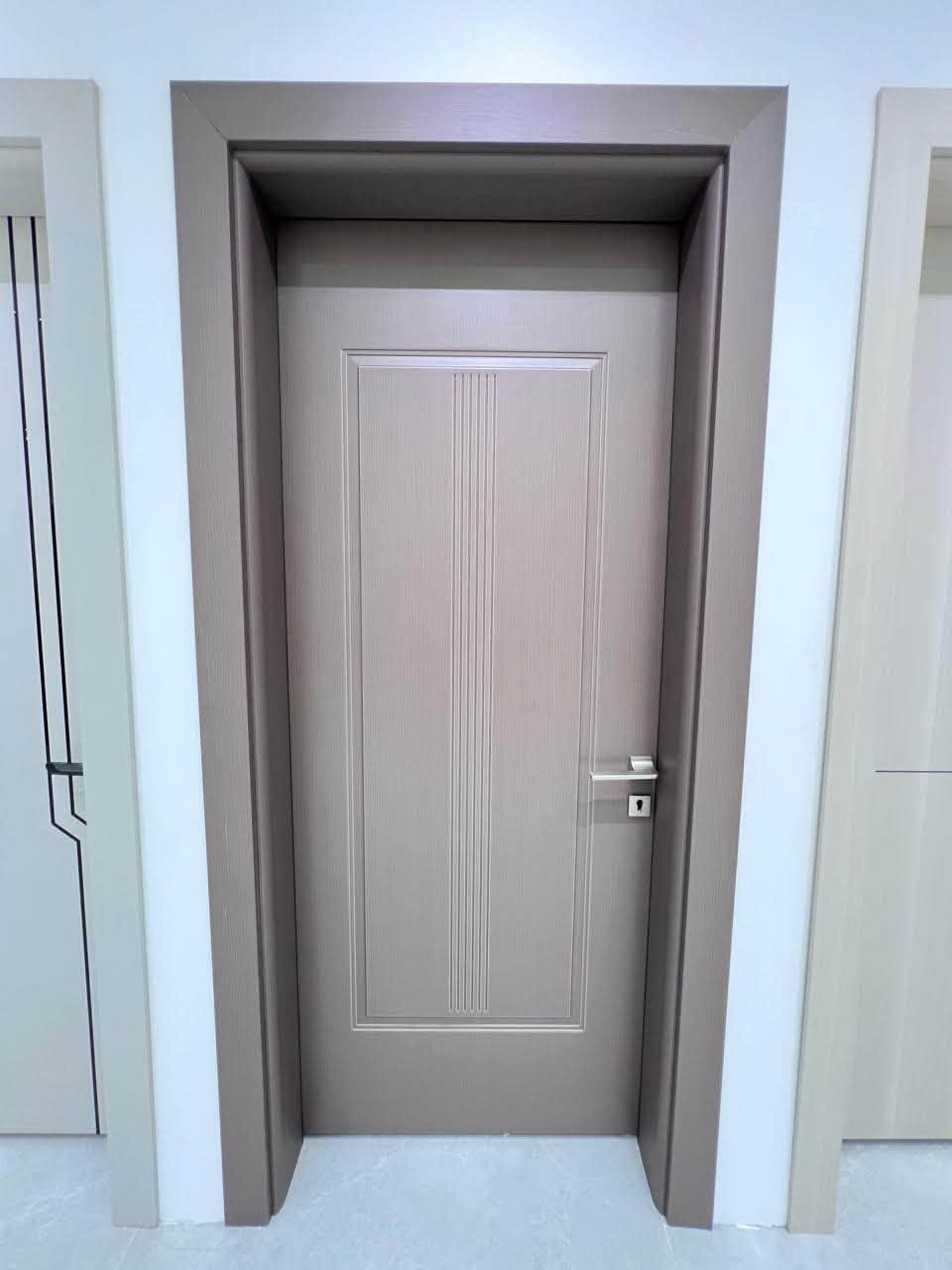 🚪 وصلت الآن إلى معرض أبواب كروب وجبة جديدة من الأبواب الداخلية الصينية (WPC) بمواصفات عالية الجودة.

✅ المواصفات:
▪️ أبواب WPC عالية المتانة.
▪️ الحشوة الداخلية: فوم مضغوط + خشب.
▪️ الطبقة الخارجية: 3 ملم بلاستيك مقاوم للماء، والخدش، والحرق.
▪️ إطار ملكي مقوس مع ربل لعزل الأصوات والعوامل الخارجية.
▪️ كيلون أصلي من الألمنيوم المقاوم للصدأ.
▪️ متانة عالية وعمر افتراضي طويل.
▪️ مقاومة للرطوبة والماء، مناسبة لجميع الاستخدامات.

📍 العنوان:
تقاطع المفوضية القديمة – بناية الدكتور رياض الغرة.

يسرّنا استقبالكم في المعرض للاطلاع على الموديلات والحجز المباشر.

📞 للتواصل والاستفسار:
***********
***********

أهلاً وسهلاً بكم في أبواب كروب للأبواب الداخلية.

#أبواب_كروب #أبواب_داخلية #WPC #ديكور_داخلي #تشطيبات #ديكورات_منازل #أبواب_WPC #المثنى #السماوة #العراق #بناء_وتشطيب #مقاوم_للماء #تصميم_داخلي #أبواب_حديثة #ديكور_منزلي
